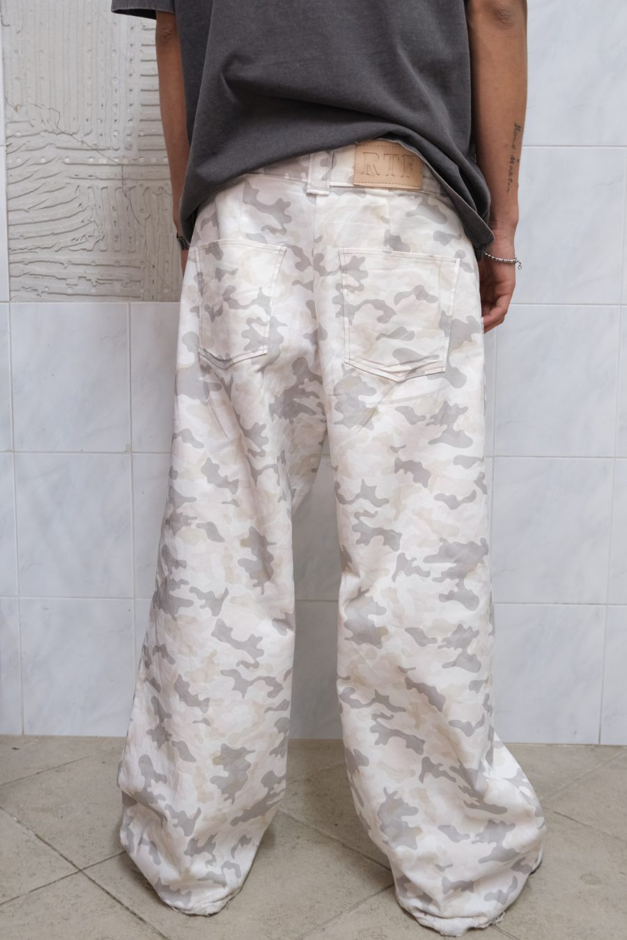Pantaloni Camo - immagine 2